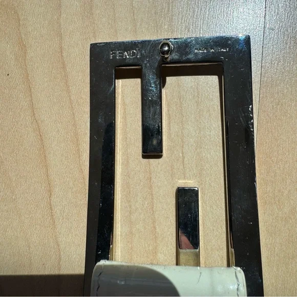 Fendi Cream Leather Belt with Silver Buckle - Picture 5 of 7